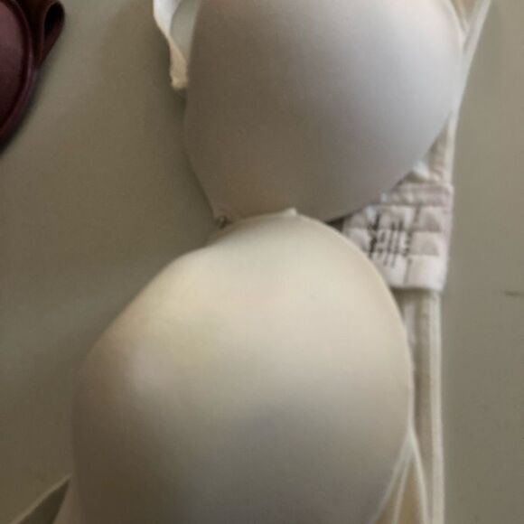 VANITY FAIR, Bra’s,white and coffee color, Sz 38DD‎ - Picture 2 of 11